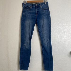 Gap True Skinny Ankle Jeans with Raw Hem, Studded waist and pocket 27R